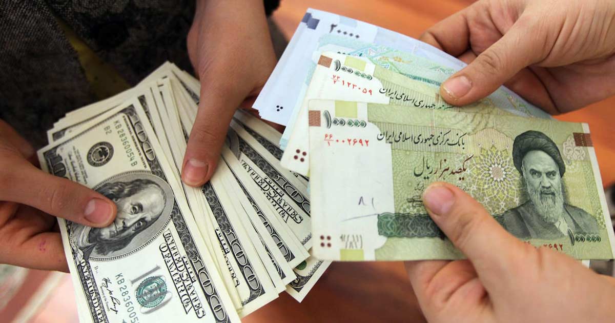 سقوط ادامه‌دار ریال در سایه محاصره دریایی آمریکا؛ بانک مرکزی ۲ میلیارد دلار تزریق می‌کند
